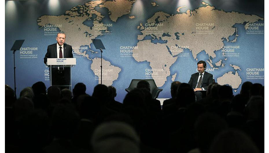 TİKAD´ın üye kuruluş olduğu CHATHAM HOUSE´da, Sn Cumhurbaşkanı Recep Tayyip Erdoğan " Türkiye´nin küresel ve bölgesel vizyonu" başlıklı bir toplantıda konuşma gerçekleştirdi. 