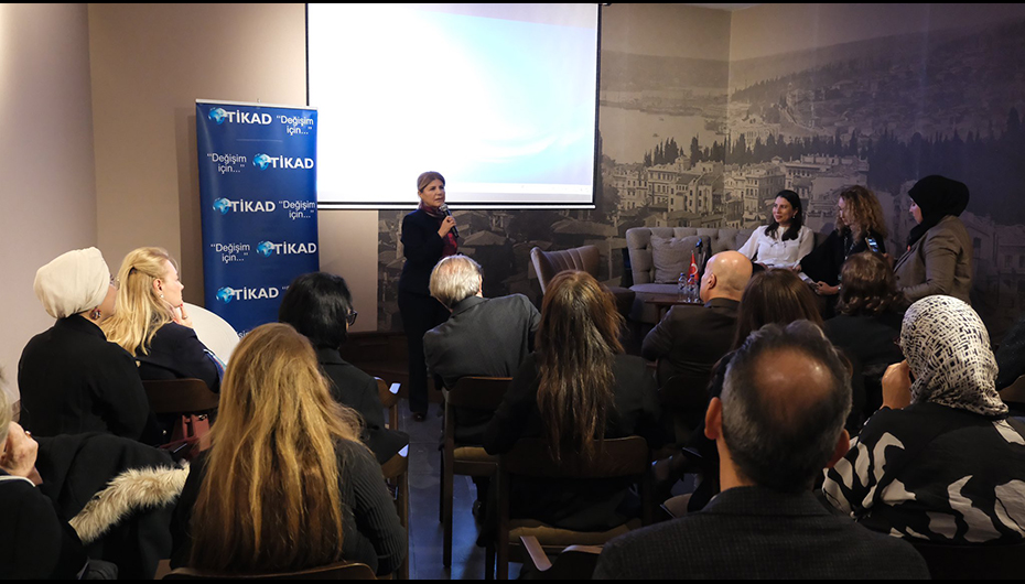 In cooperation with CONECT, the Confederation of Tunisian Entrepreneurs, TIKAD hosted Tunisian women entrepreneurs.